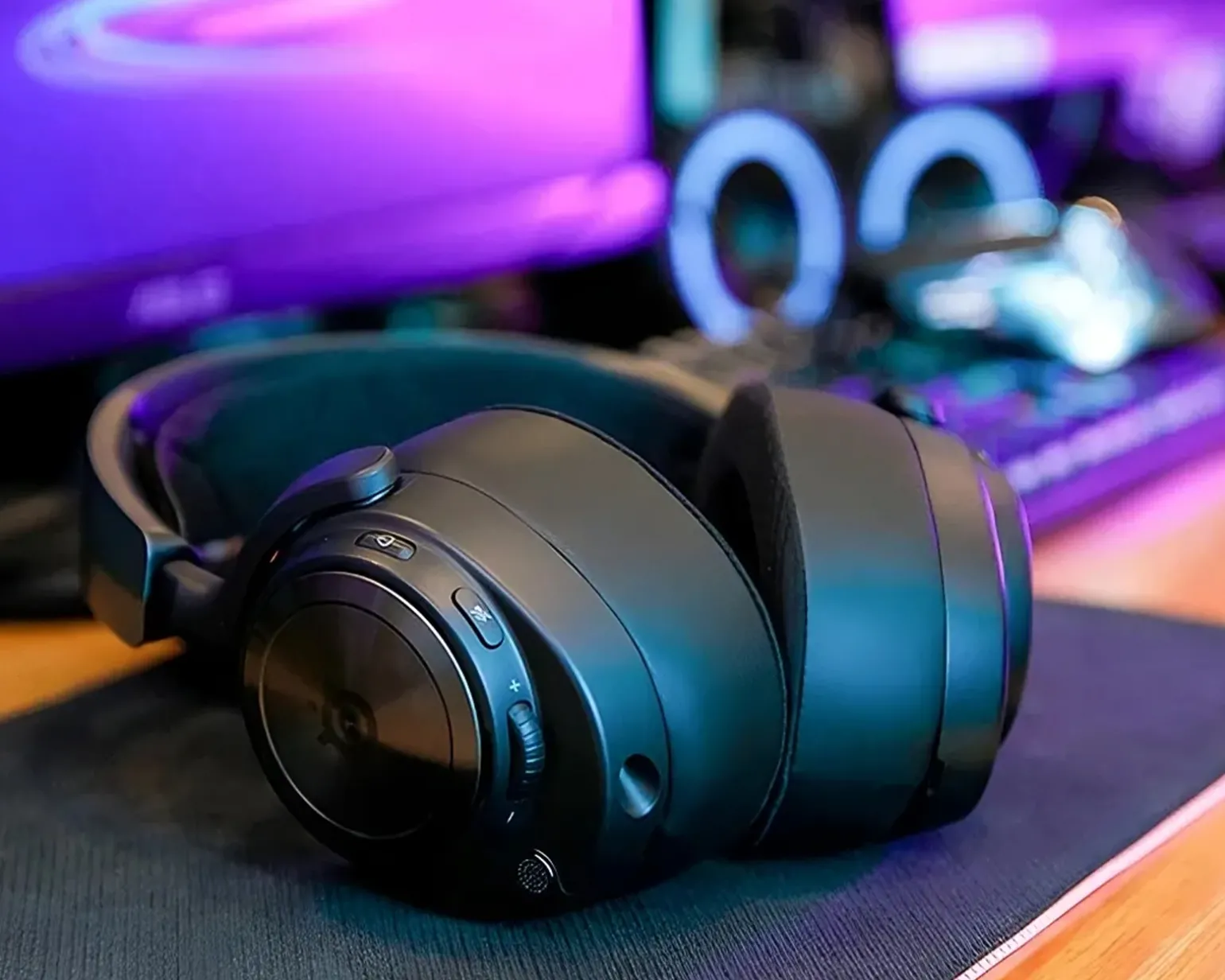 FreeZe Nova Pro Wireless Ear Cushions - Black
