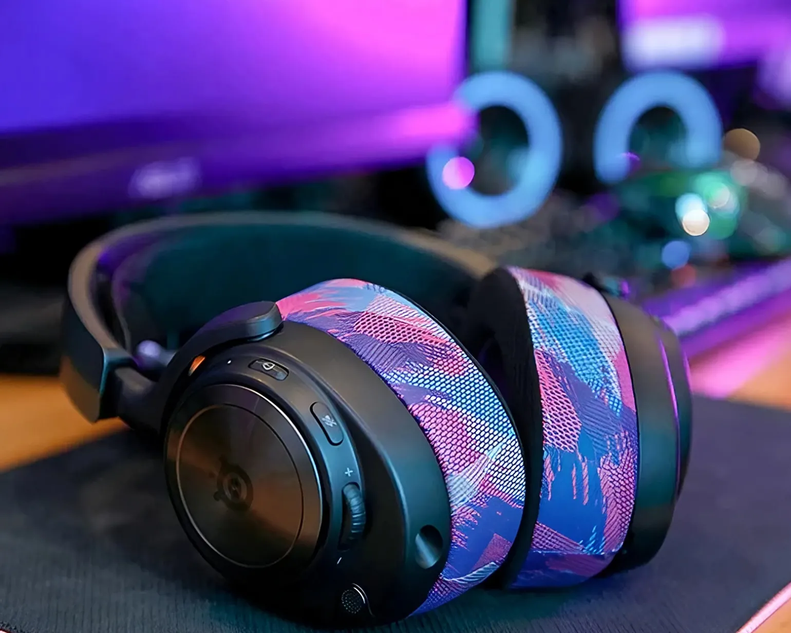 FreeZe Nova Pro Wireless Ear Cushions - Speed Racer