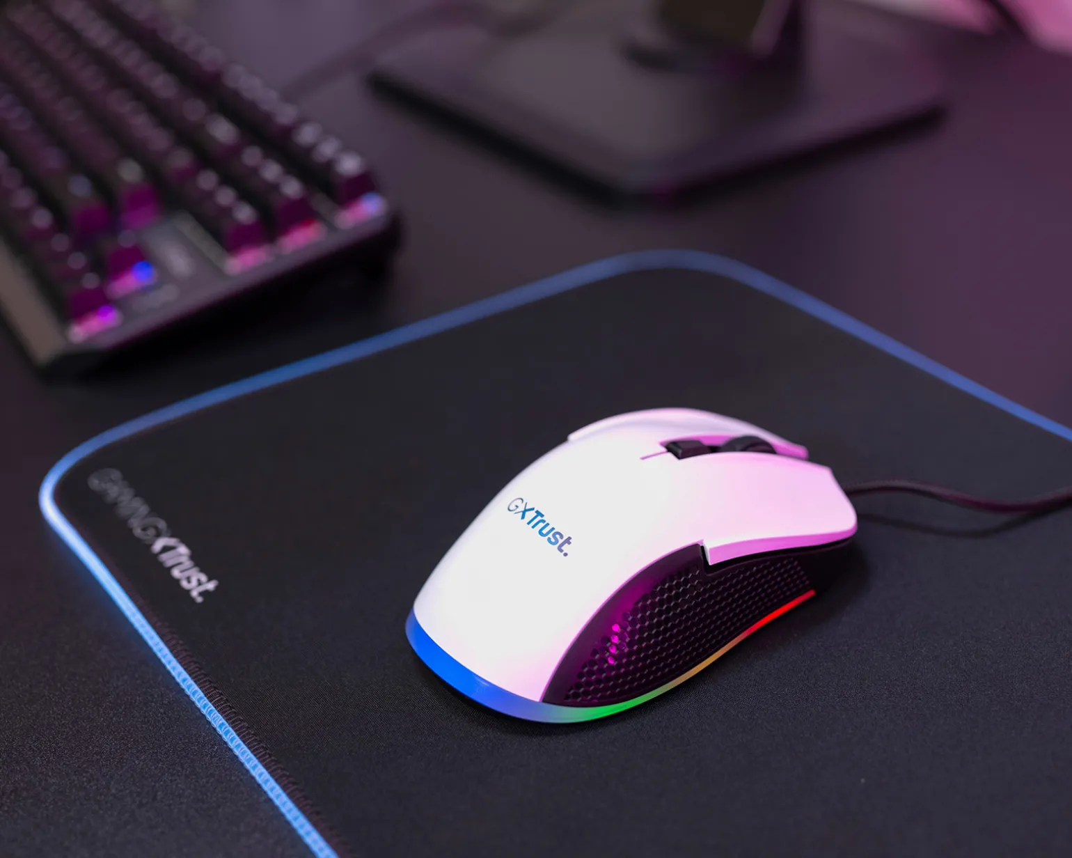 GXT 922W YBAR RGB Gaming Mouse - White