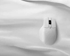 M6 4K Ergonomic Wireless Mouse - White