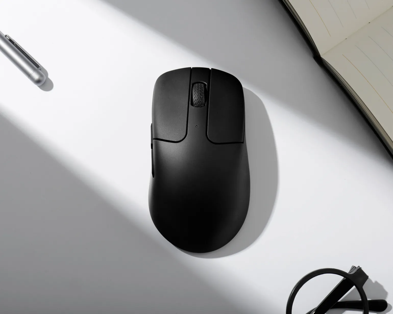 M2 4K Wireless Gaming Mouse - Black