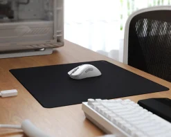Model D 2 Pro 4K Wireless Gaming Mouse - White