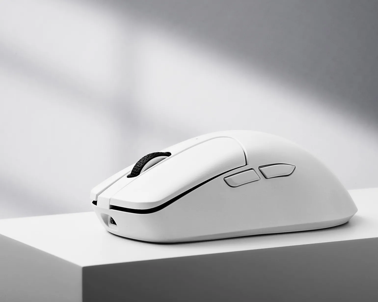 M2 Wireless Gaming Mouse - White