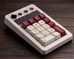 Retro 18 Mechanical Numpad - Wireless Numpad - Fami Edition